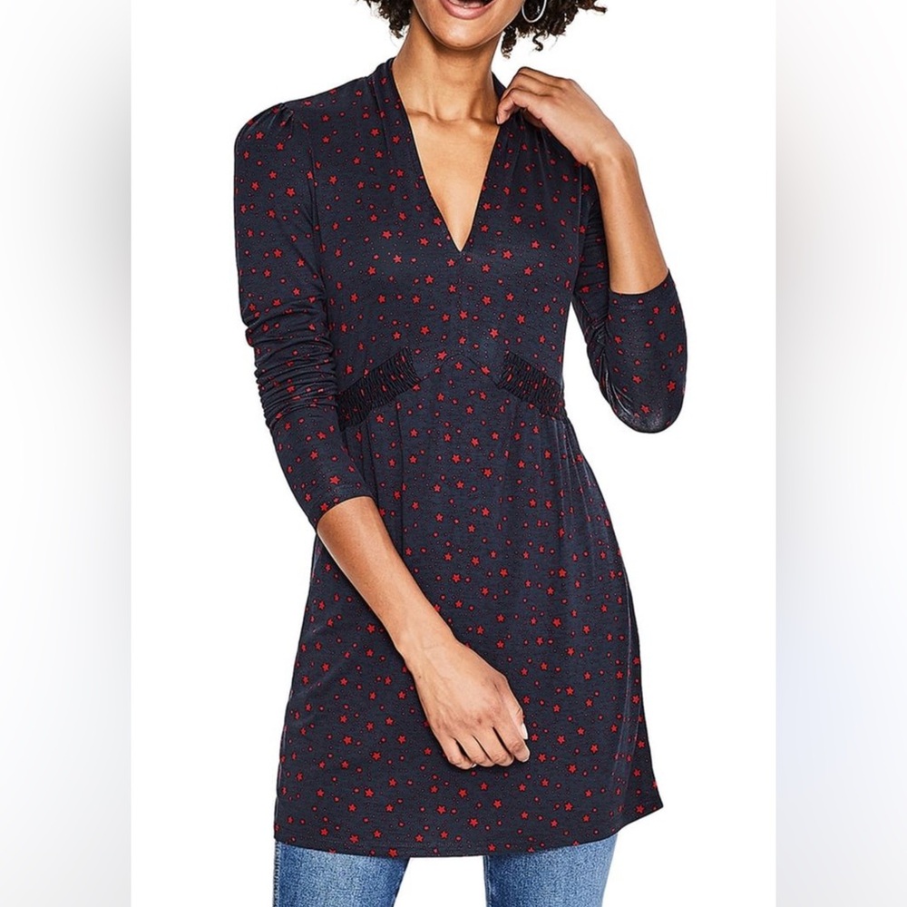 Navy w Red Stars Boden Tunic